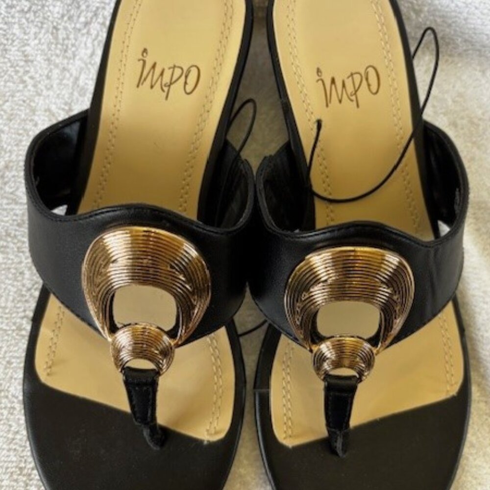 Impo Ronette slip on low wedge black sandals NWOT Size 6